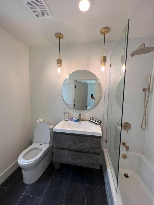 Gorgeous Private And Gated Home In Silver Lake With Pool & Views Лос Анджелис Екстериор снимка