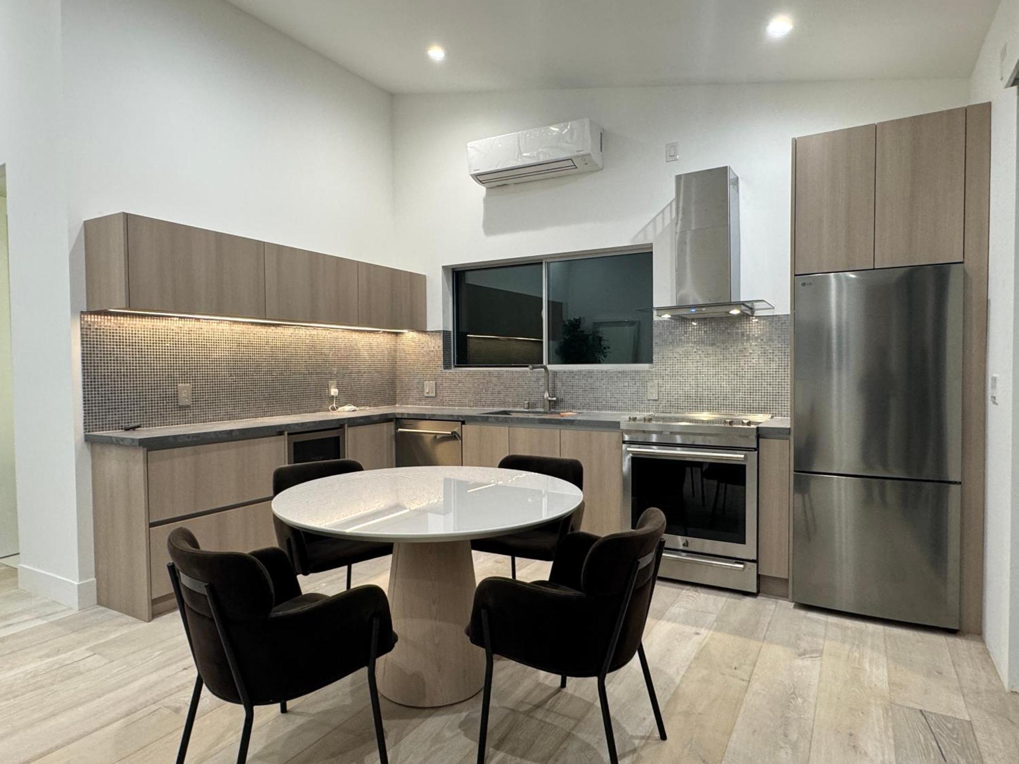 Gorgeous Private And Gated Home In Silver Lake With Pool & Views Лос Анджелис Екстериор снимка